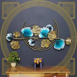 Clocks & Wall Decor