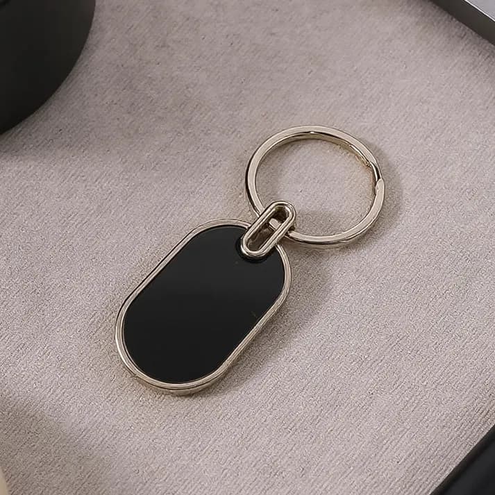 Elegant Black & Silver Oval Metal Keychain for Keys, Bags, and Accessories – Sleek Everyday Key Ring for Men & Women (1 Pc) Main Image 6