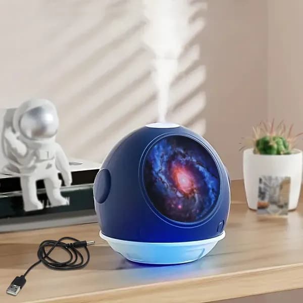 Astronaut Humidifier Main Image 3