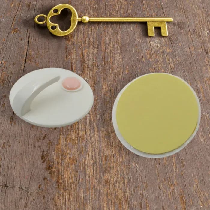 Sticky Hooks Main Image 3